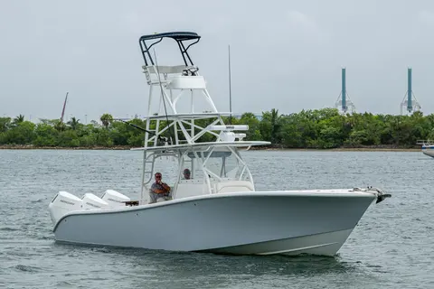 2013 Yellowfin 39 Offshore, photo 1 in Key Biscayne, FL
