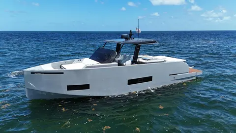 2021 De Antonio Yachts D42, photo 1 in Coral Gables, FL