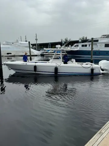 2008 Intrepid 327 Center Console, photo 1 in Fort Lauderdale, FL