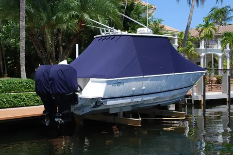 2009 Intrepid 300 Center Console, photo 1 in Pompano Beach, FL
