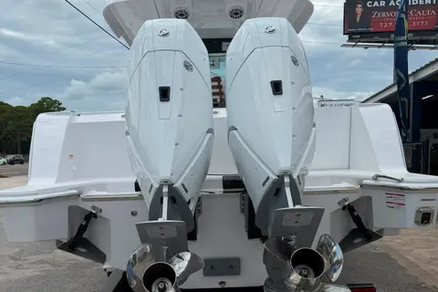 2027 Bertram 34 CC, photo 1 in St Petersburg, FL