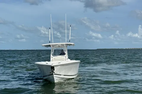 2027 Jupiter 34 Center Console, photo 1 in St Petersburg, FL