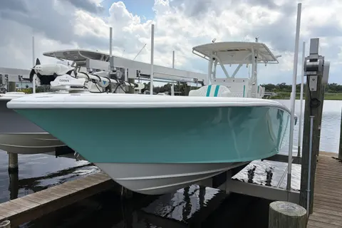 2002 Yellowfin 31 Center Console, photo 1 in Melbourne, FL