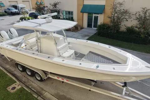 1997 Venture 34 Center Console, photo 1 in Miami, FL