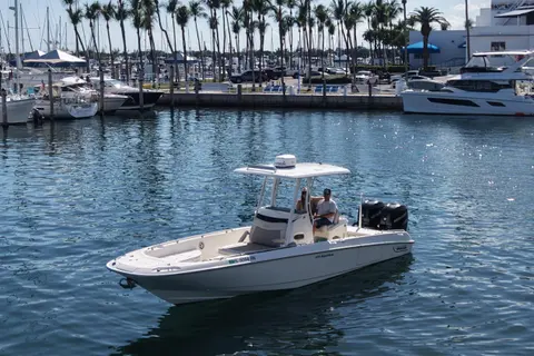 2018 Boston Whaler 270 Dauntless, photo 1 in Miami, FL