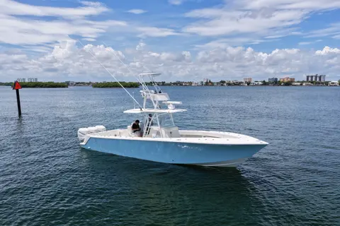 2017 SeaVee 370Z, photo 1 in Miami, FL