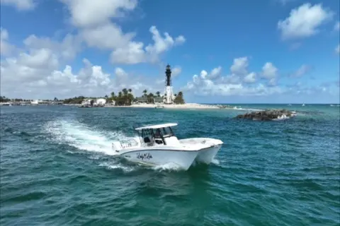 2026 Twin Vee 280 GFX2 CC, photo 1 in Pompano Beach, FL
