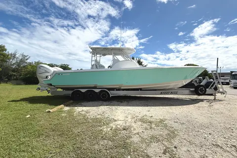 2023 Contender 39 Fisharound, photo 1 in Pompano Beach, FL