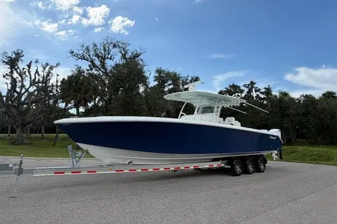 2012 Bahama 37, photo 1 in Fort Myers, FL