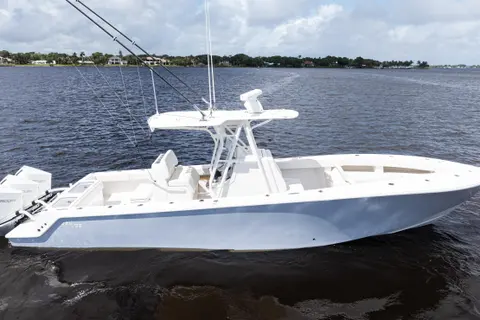 2023 SeaVee 340Z, photo 1 in Stuart, FL