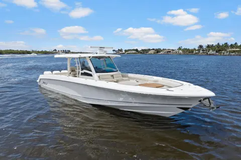 2018 Boston Whaler 380 Outrage, photo 1 in Naples, FL