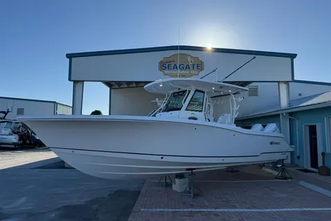 2026 Crevalle 33 CSF, photo 1 in Stuart, FL