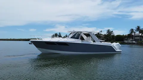 2026 Intrepid 35 Valor, photo 1 in Naples, FL