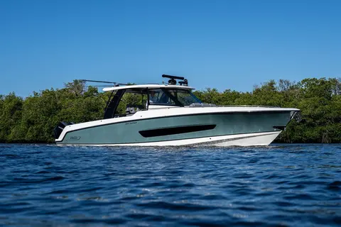 2026 Boston Whaler 420 Outrage, photo 1 in Fort Myers, FL
