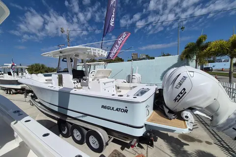 2026 Regulator 31, photo 1 in Riviera Beach, FL