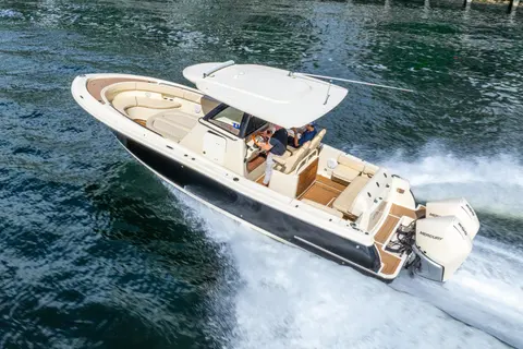 2019 Chris-Craft Catalina 30, photo 1 in Pompano Beach, FL
