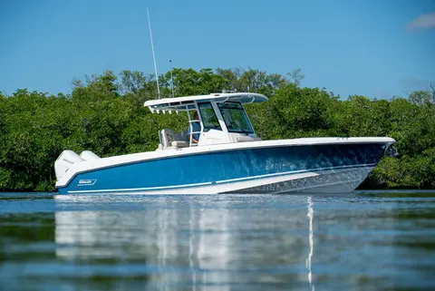 2026 Boston Whaler 330 Outrage, photo 1 in Fort Myers, FL