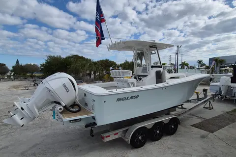 2026 Regulator 25, photo 1 in Riviera Beach, FL