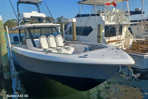 2024 Everglades 455 Center Console, photo 1 in Miramar Beach, FL