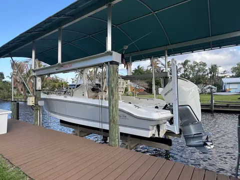 2024 Boston Whaler 250 Dauntless, photo 1 in Stuart, FL