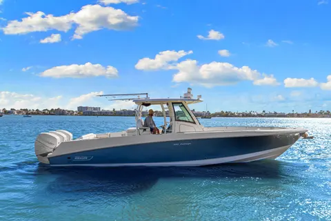 2014 Boston Whaler 350 Outrage, photo 1 in Naples, FL