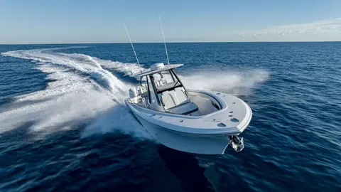 2026 Front Runner 36 Center Console, photo 1 in Key Largo, FL