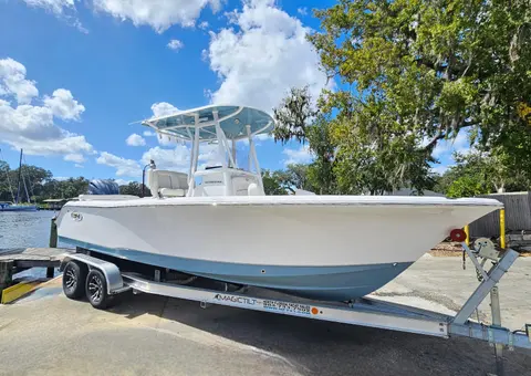 2027 Sea Hunt Ultra 234, photo 1 in Jacksonville, FL
