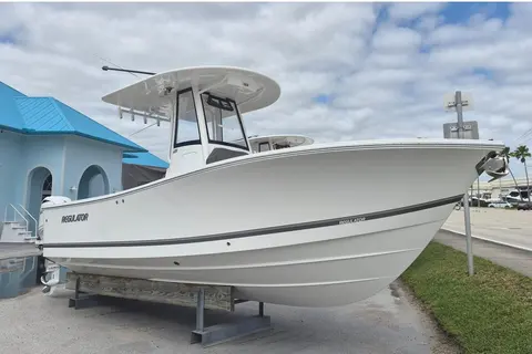 2026 Regulator 23, photo 1 in West Palm Beach, FL