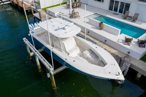 2023 SeaVee 370Z, photo 1 in Medley, FL