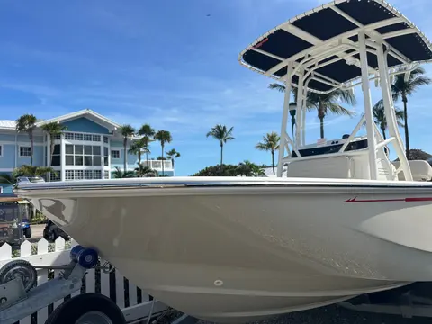 2026 Boston Whaler 190 Montauk, photo 1 in Marathon, FL