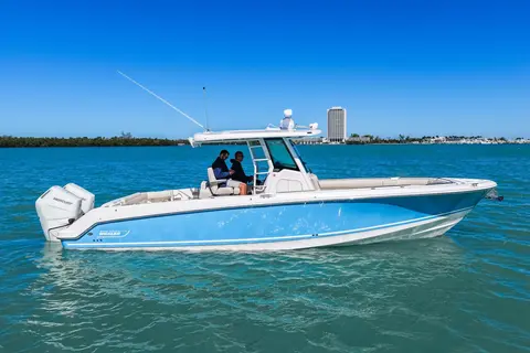 2026 Boston Whaler 330 Outrage, photo 1 in Sarasota, FL