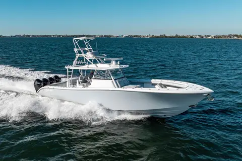 2023 Yellowfin 42 Offshore, photo 1 in Coral Gables, FL