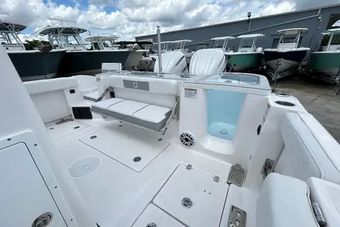 2027 Sea Fox 328 Commander, photo 1 in Pompano Beach, FL