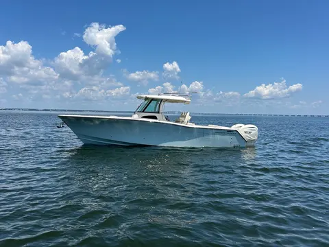 2027 Grady-White Canyon 336, photo 1 in Pensacola, FL