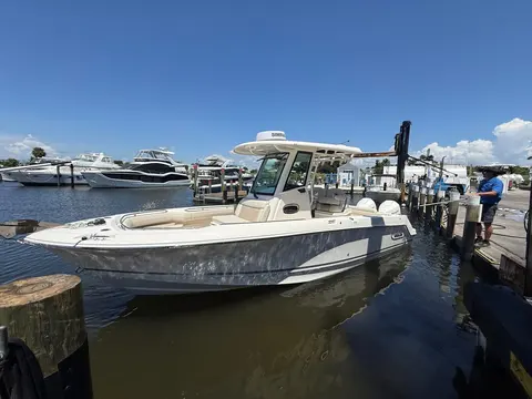 2026 Boston Whaler 250 Outrage, photo 1 in Venice, FL