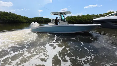 2027 Boston Whaler 280 Dauntless, photo 1 in Clearwater, FL