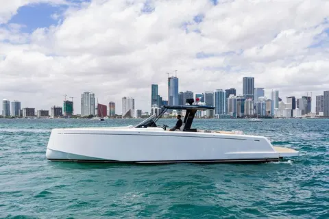 2021 Pardo Yachts P43, photo 1 in Miami, FL