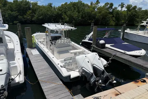 2013 Fountain 34 Center Console, photo 1 in Miami, FL