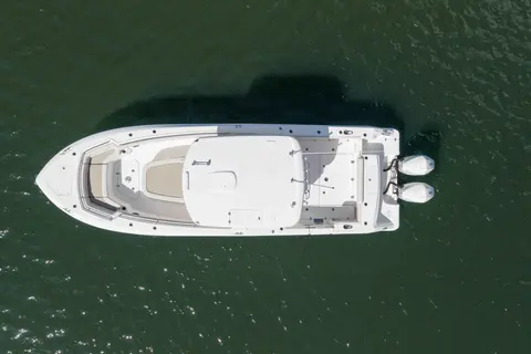 2021 Boston Whaler 330 Outrage, photo 1 in Miami Beach, FL