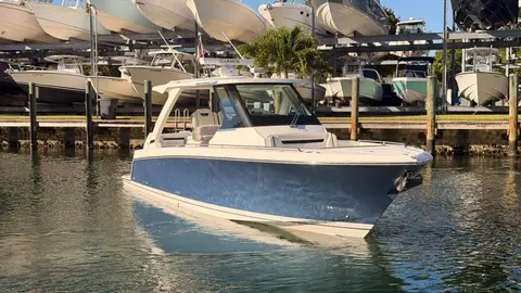 2023 Tiara Sport 34 LS, photo 1 in North Miami, FL