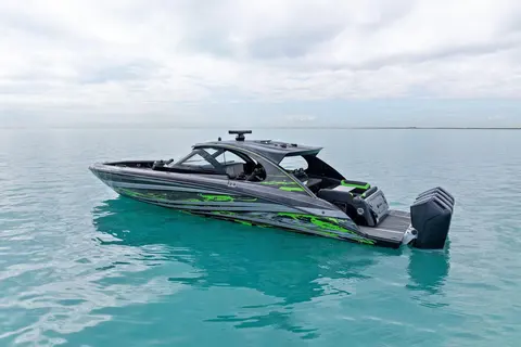 2026 Mystic Powerboats M5200 XL Cabin, photo 1 in Miami Beach, FL
