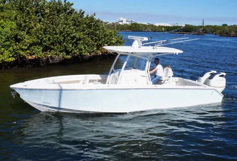 2015 Jupiter 30 FS, photo 1 in Jupiter, FL