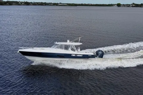 2024 Intrepid 41 Valor, photo 1 in Jupiter, FL