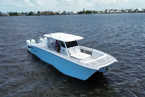 2025 Twin Vee 400 GFX2 CC, photo 1 in Stuart, FL