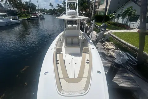 2012 Island Runner 31, photo 1 in Pompano Beach, FL