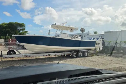 2018 Regulator 34 Center Console, photo 1 in Fort Lauderdale, FL