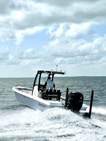 2023 Everglades 243 Center Console, photo 1 in Islamorada, FL