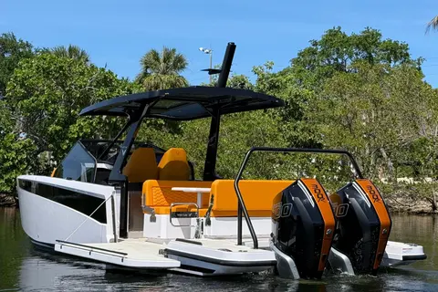 2026 Virtue V10 Top, photo 1 in Fort Lauderdale, FL