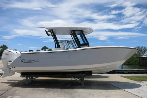 2026 Robalo R270 Center Console, photo 1 in Largo, FL
