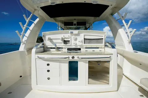 2019 Boston Whaler 420 Outrage, photo 1 in Punta Gorda, FL
